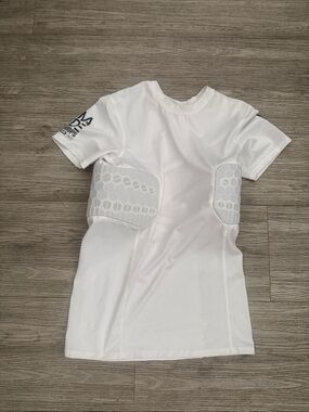 HEX MADE HOOPS White Short-Sleeve Padded Compression Shirt with Side Panels